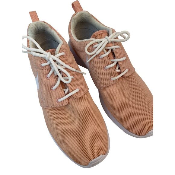 Nike Womens Roshe One Coral Stardust Knit Sneakers 844994-603 Size 10 E9057 - Picture 2 of 9